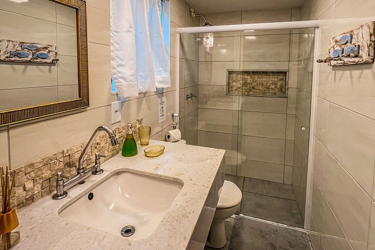 Vista incrível e conforto junto à natureza